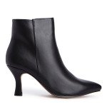 Μαύρα ankle boots σε minimal μυτερή γραμμή