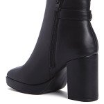 Γυναικεία ankle boots με λουράκι και αγκράφα, μαύρο