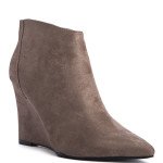 Γυναικεία suede ankle boots σε μυτερή γραμμή, μπεζ